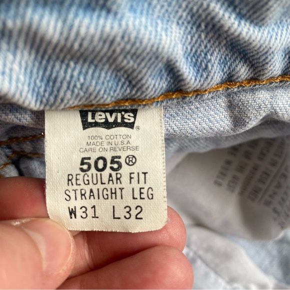 Vintage Levi’s 505 jeans light wash red tag mom jeans denim made in USA - Picture 5 of 13